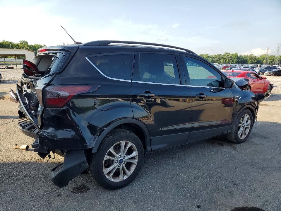 2017 FORD ESCAPE SE 3