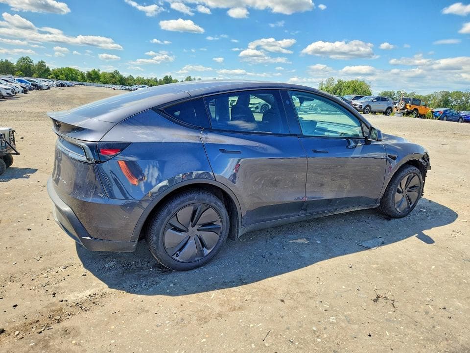 2026 TESLA MODEL Y 3