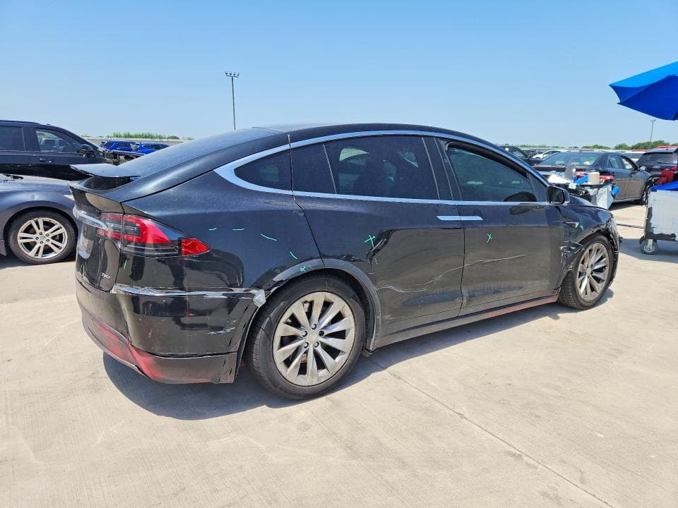 2017 TESLA MODEL X 3