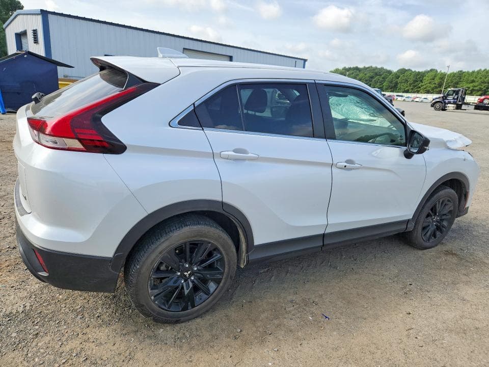 2024 MITSUBISHI ECLIPSE CROSS LE 3
