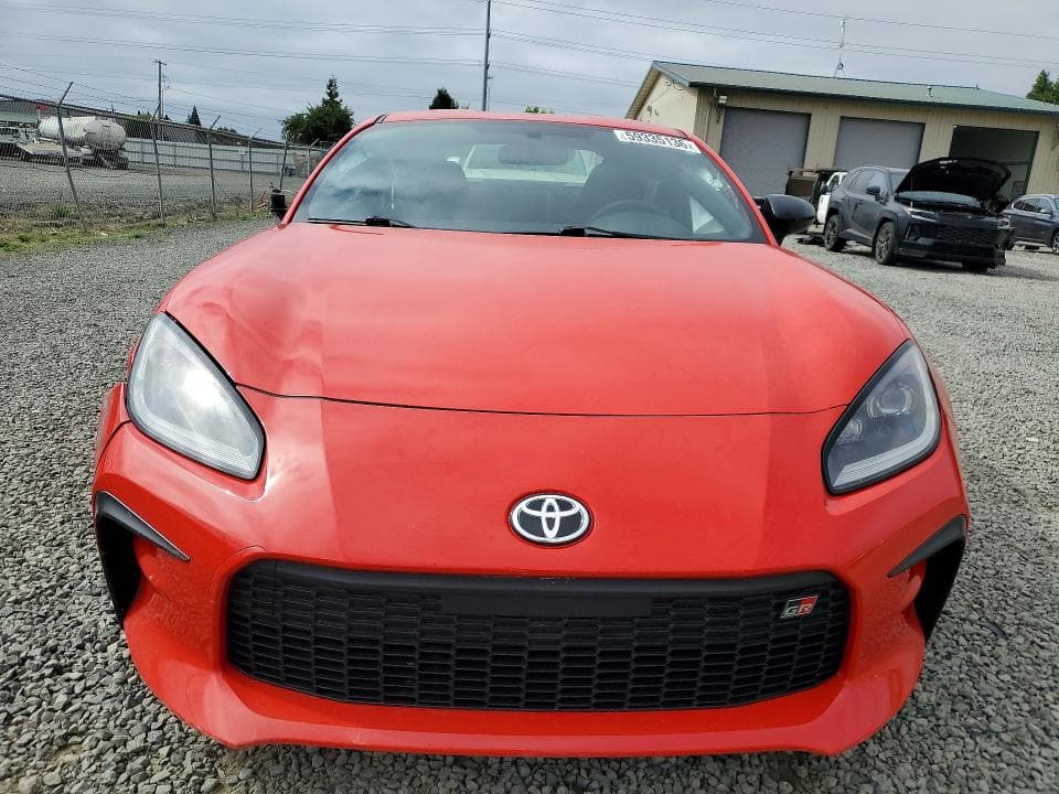 2023 TOYOTA GR86 BASE 5