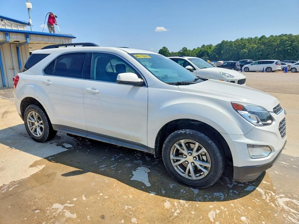 2017 CHEVROLET EQUINOX LT 4