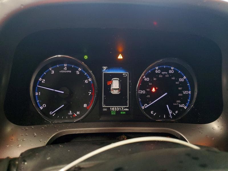 2018 TOYOTA RAV4 LIMITED 9