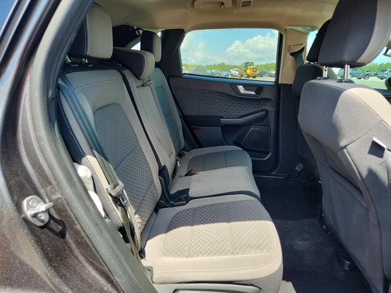 2020 FORD ESCAPE SE 11