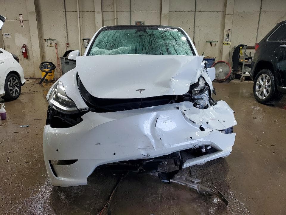 2022 TESLA MODEL Y 5