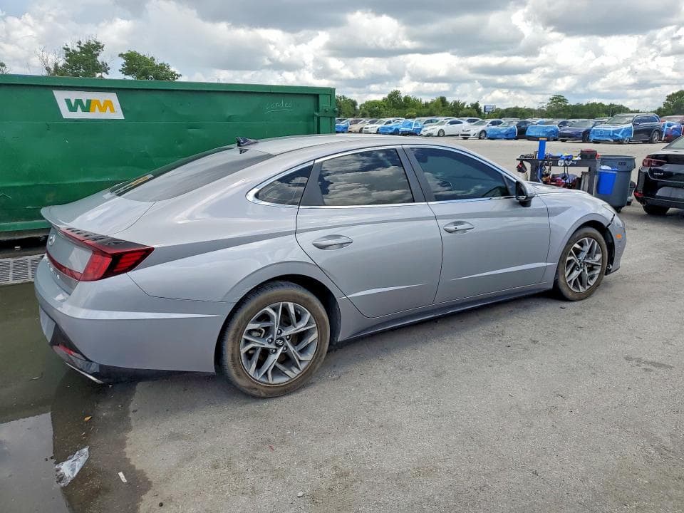 2023 HYUNDAI SONATA SEL 3