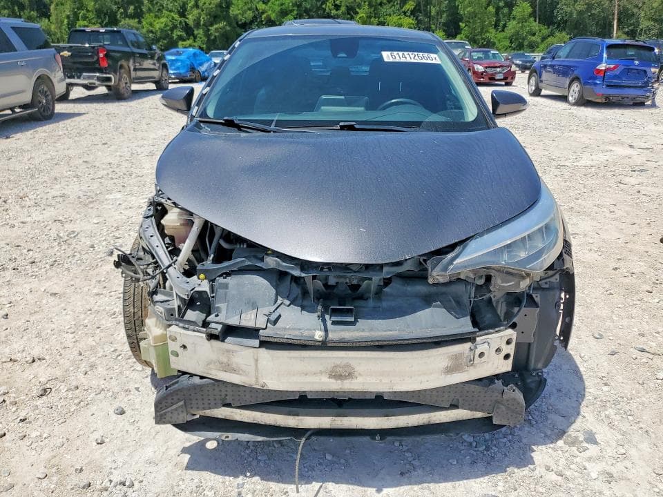 2020 TOYOTA C-HR LE 5