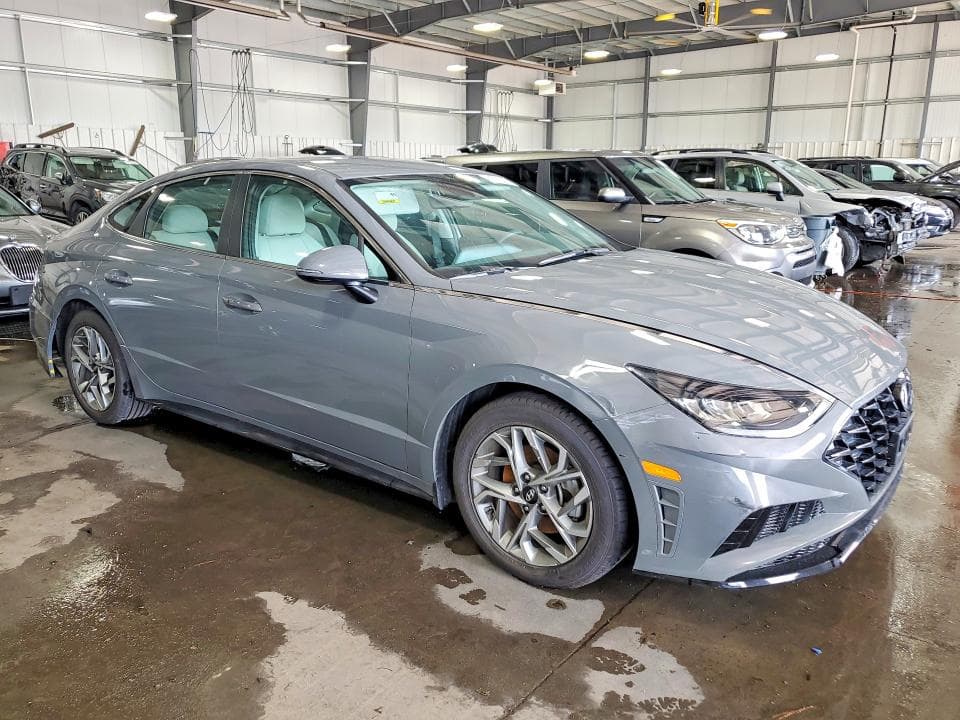 2023 HYUNDAI SONATA SEL 4