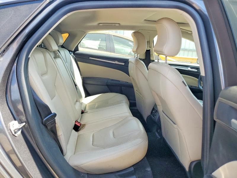 2018 FORD FUSION TITANIUM/PLATINUM 10