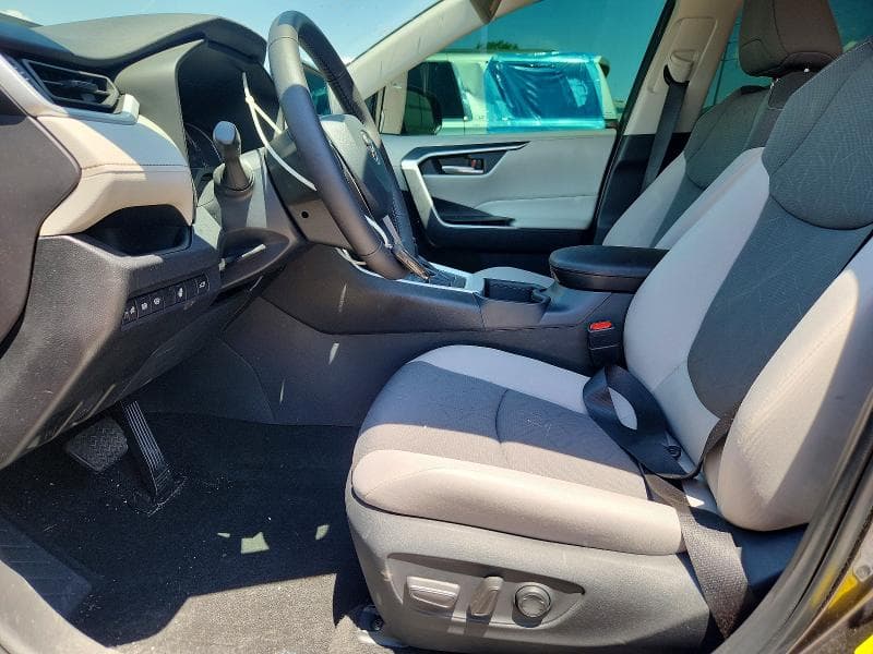 2025 TOYOTA RAV4 XLE XLE PRE 7
