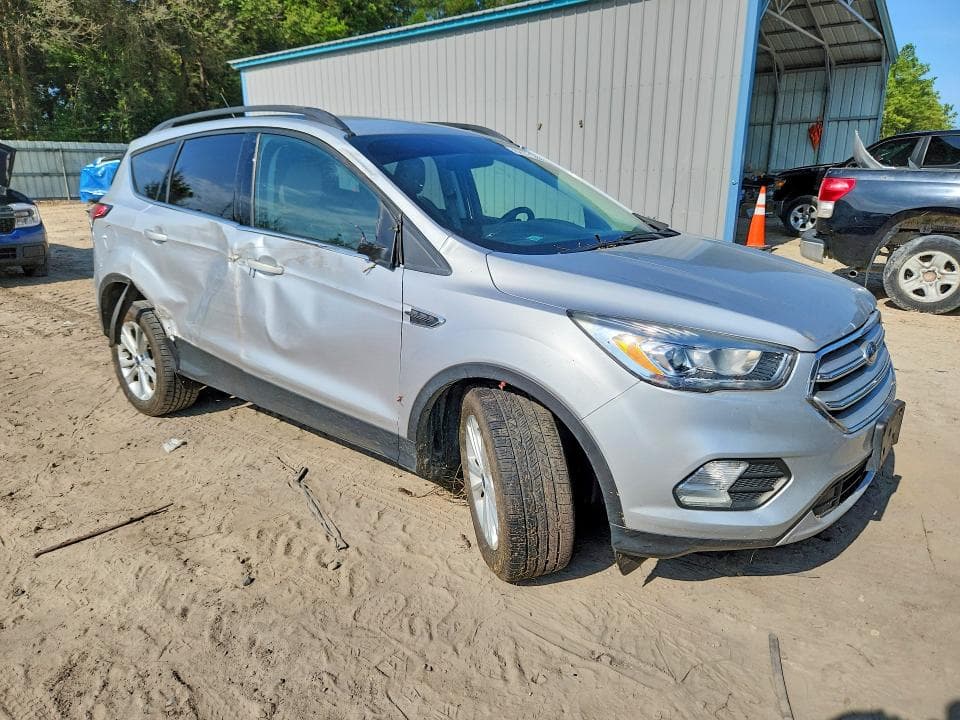 2018 FORD ESCAPE SEL 4