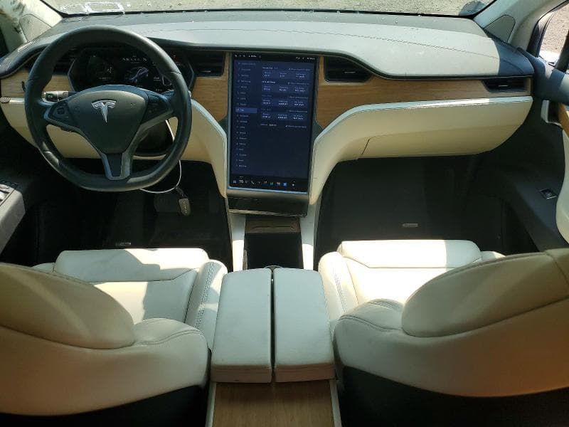 2019 TESLA MODEL X 8