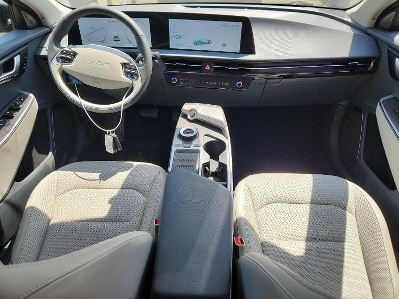 2024 KIA EV6 WIND 8
