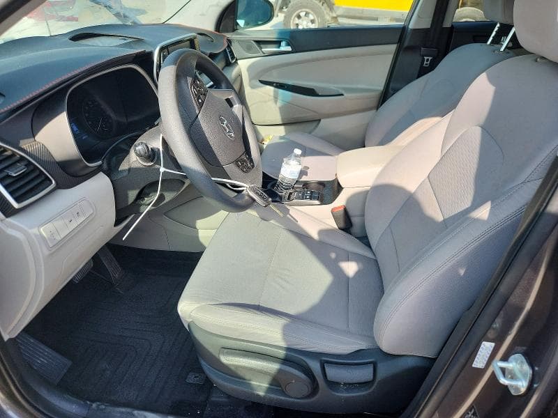 2020 HYUNDAI TUCSON SE 7