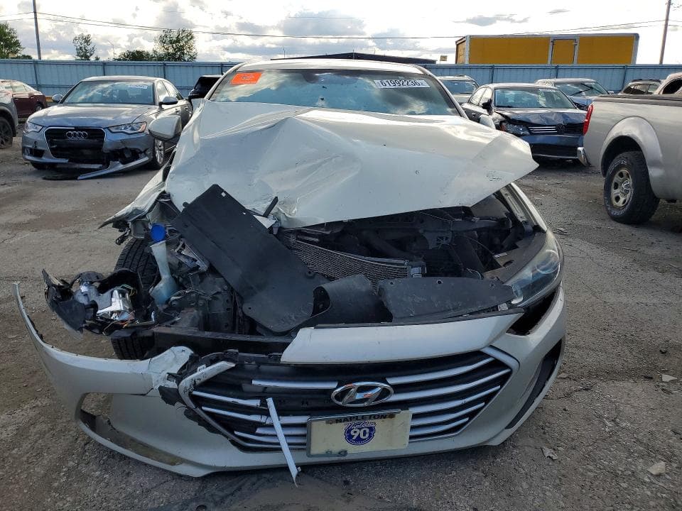2017 HYUNDAI ELANTRA SE 5