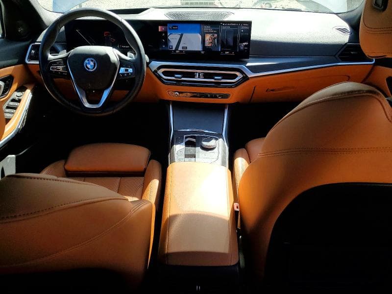2023 BMW 330E 8