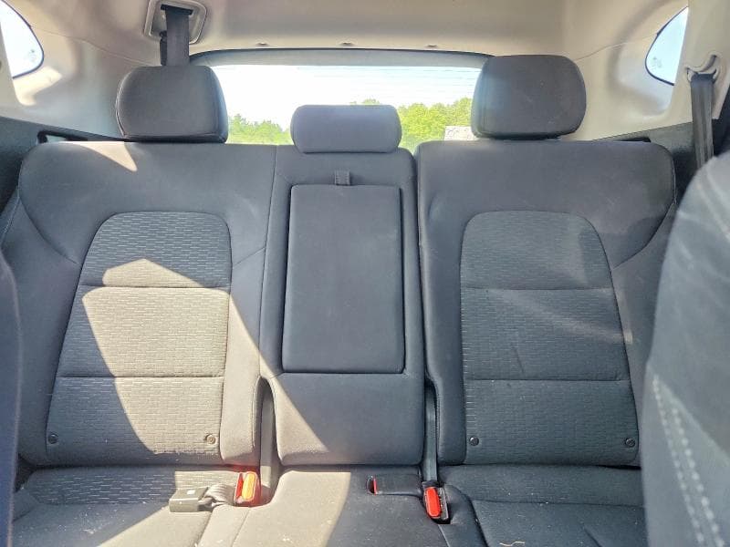2019 HYUNDAI TUCSON SE 10