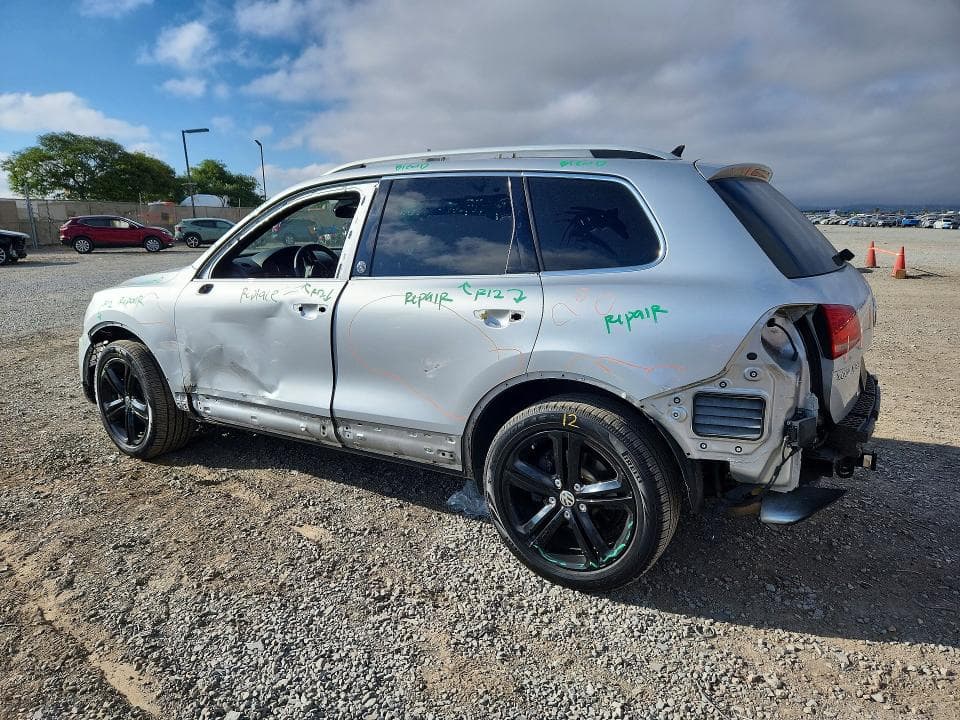 2017 VOLKSWAGEN TOUAREG WOLFSBURG 2