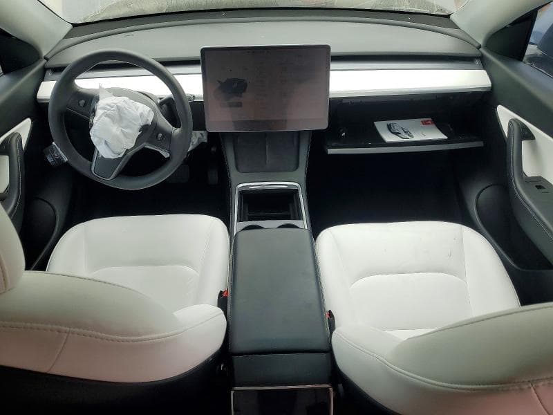 2022 TESLA MODEL Y 8