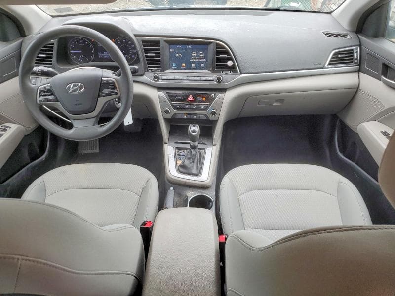 2017 HYUNDAI ELANTRA SE 8