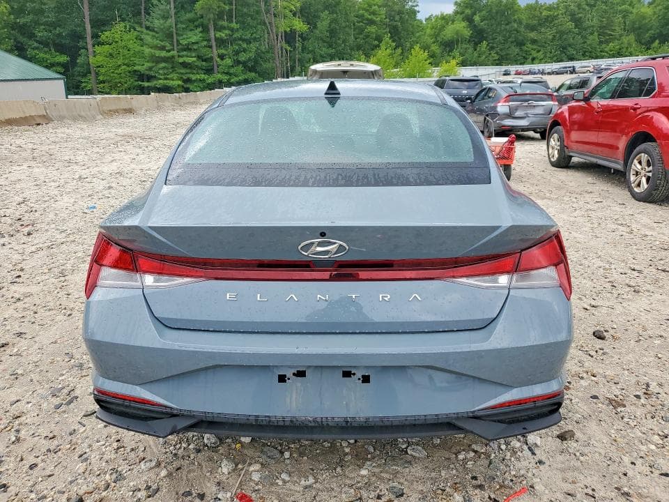 2023 HYUNDAI ELANTRA SE 6