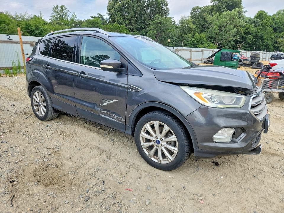 2017 FORD ESCAPE TITANIUM 4