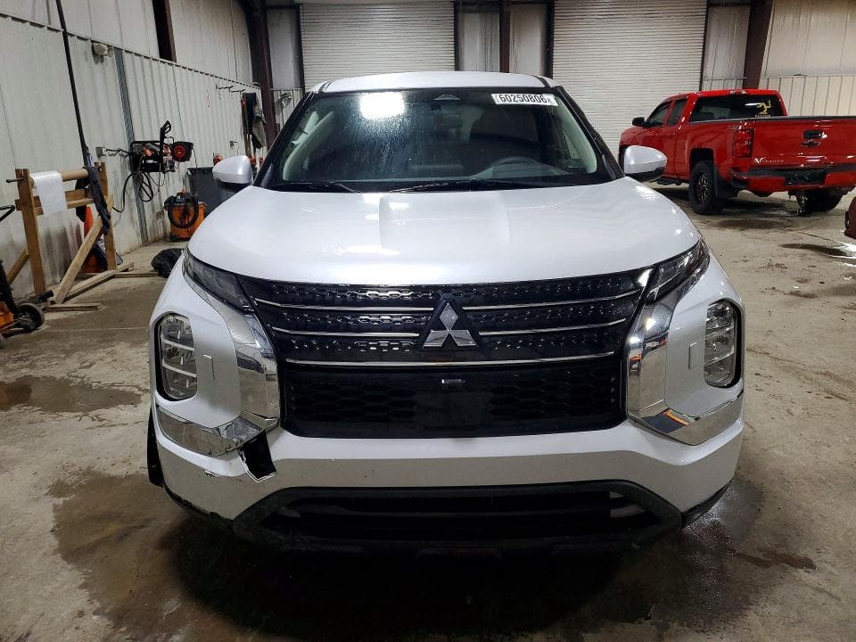 2022 MITSUBISHI OUTLANDER ES 5