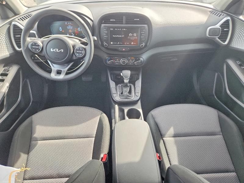2025 KIA SOUL LX 8