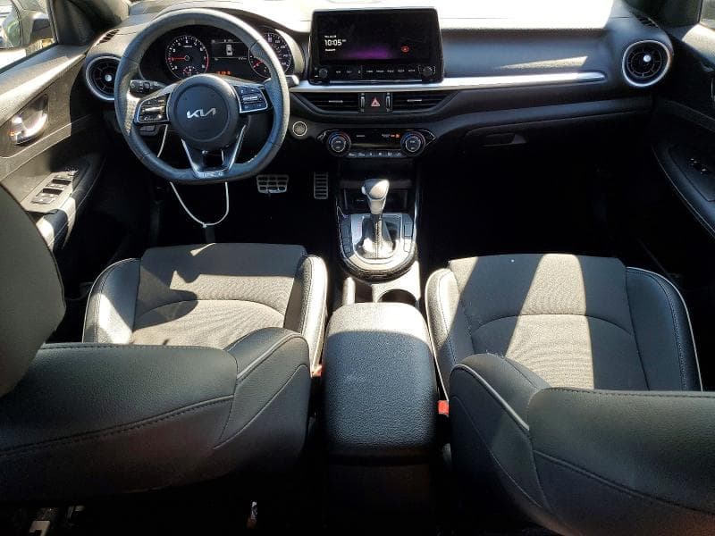 2023 KIA FORTE GT LINE 8