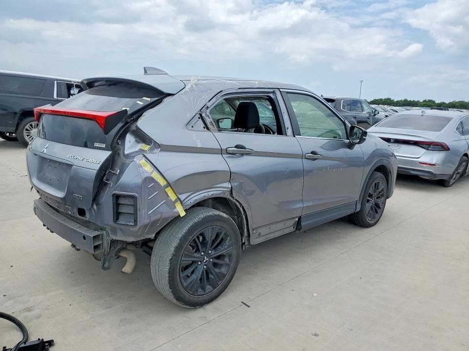 2019 MITSUBISHI ECLIPSE CROSS LE 3