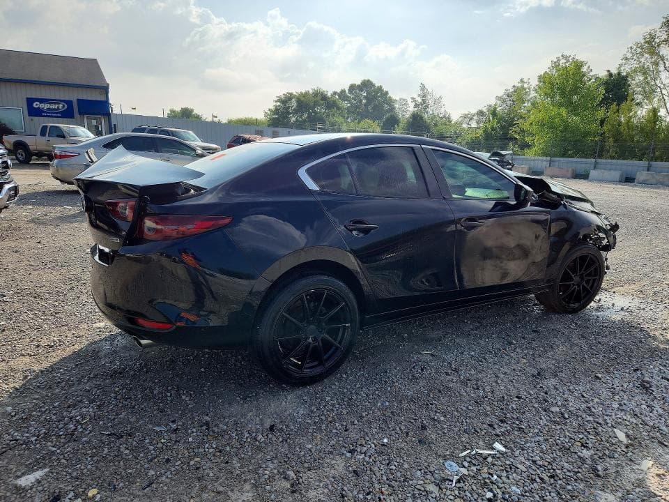 2021 MAZDA 3 SELECT 3
