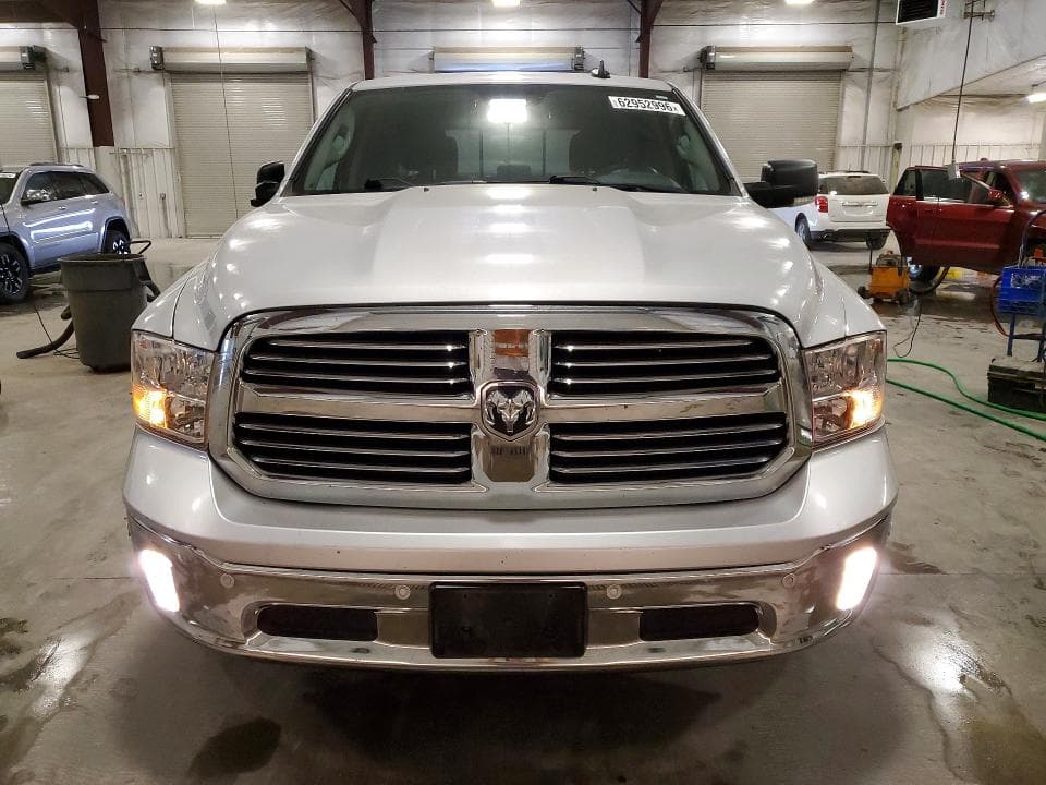 2018 RAM 1500 SLT 5