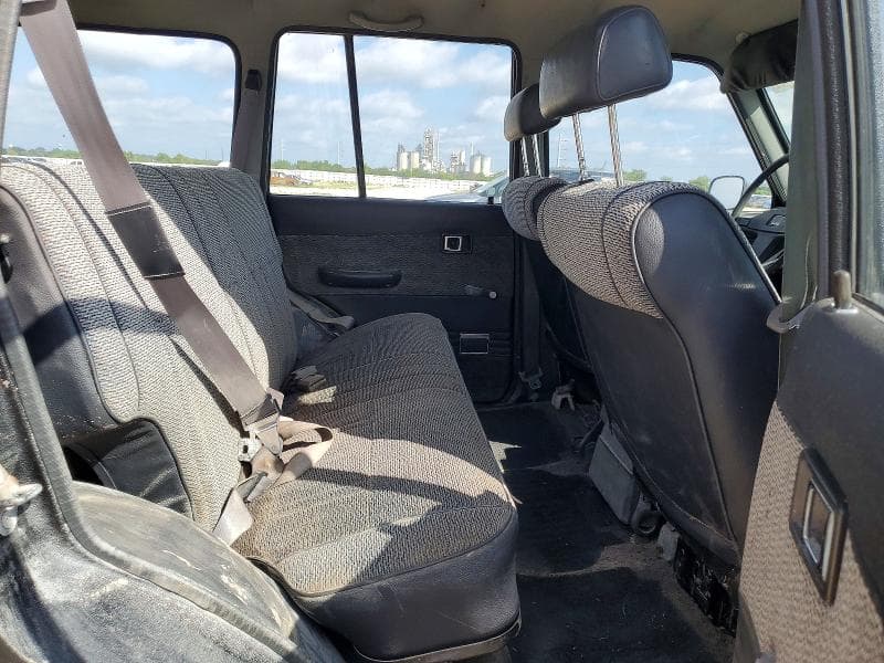 1985 TOYOTA LAND CRUISER FJ60 11