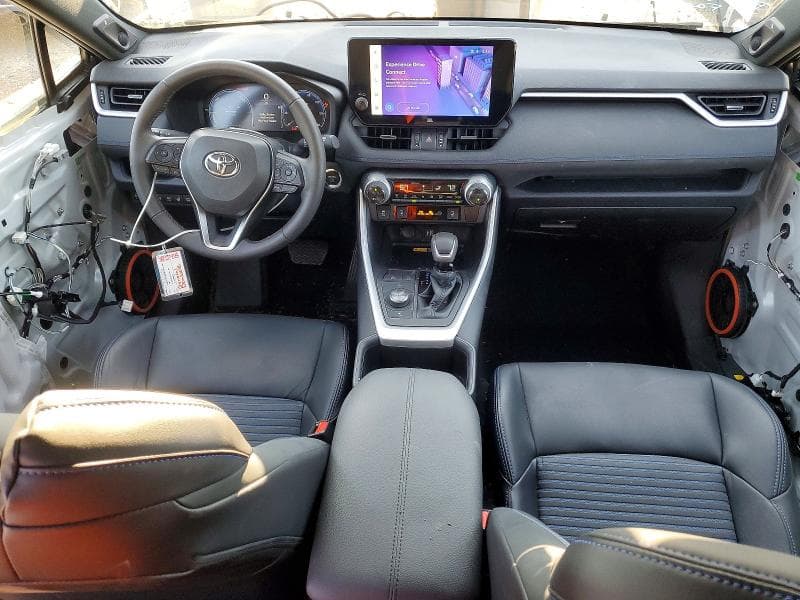 2023 TOYOTA RAV4 XSE 8