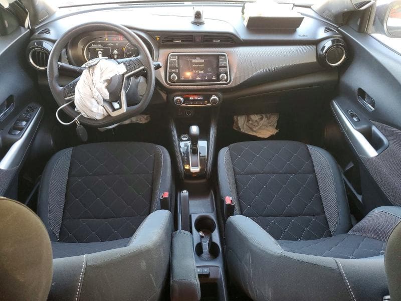 2020 NISSAN KICKS SV 8