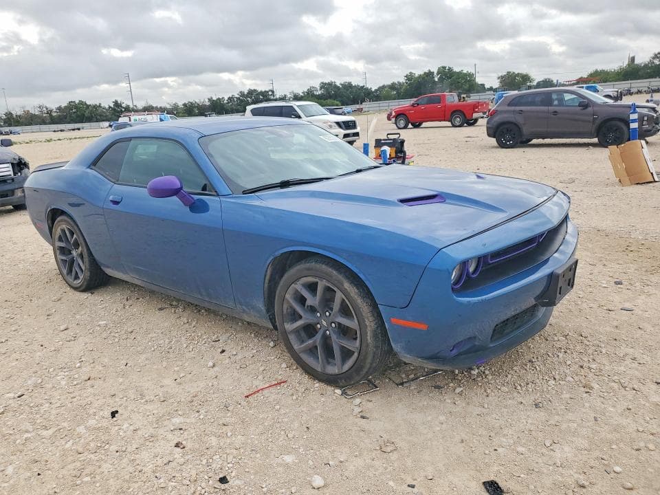 2020 DODGE CHALLENGER SXT 4