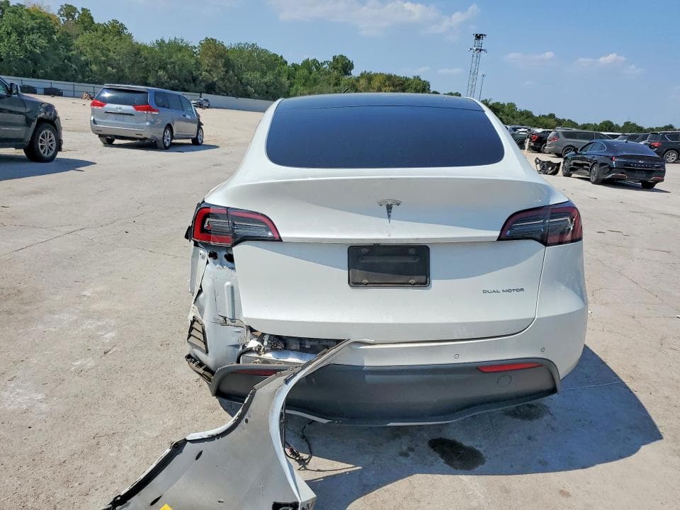 2022 TESLA MODEL Y 6