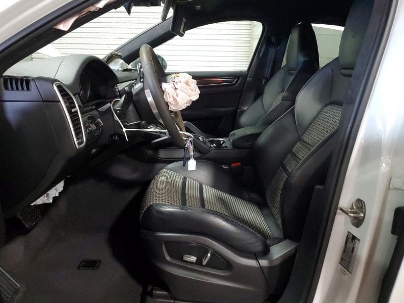 2021 PORSCHE CAYENNE COUPE 7