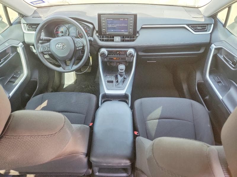 2021 TOYOTA RAV4 LE 8