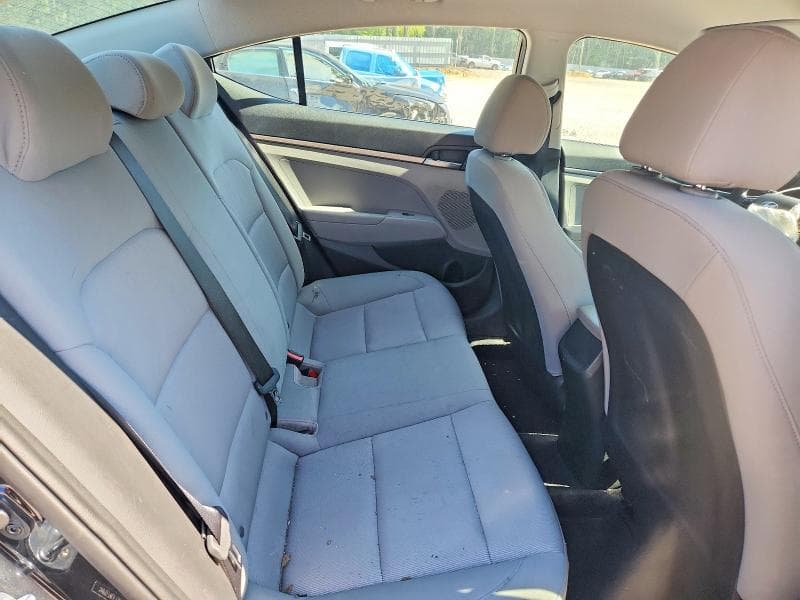 2018 HYUNDAI ELANTRA SE 10