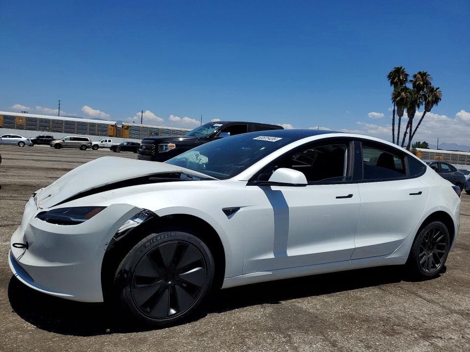 2026 TESLA MODEL 3 - 1