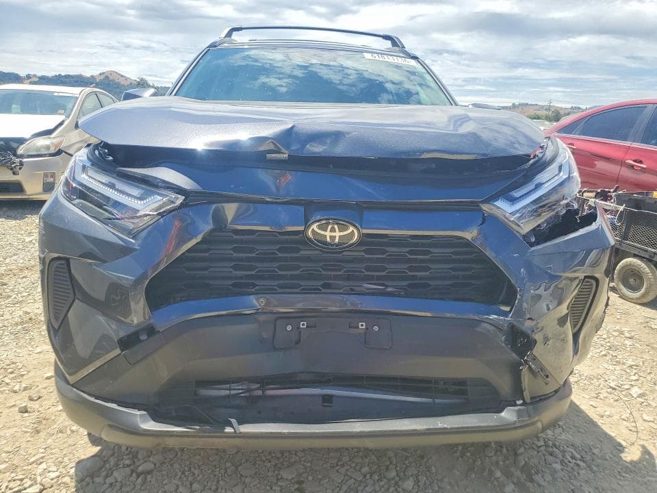 2025 TOYOTA RAV4 LE 5