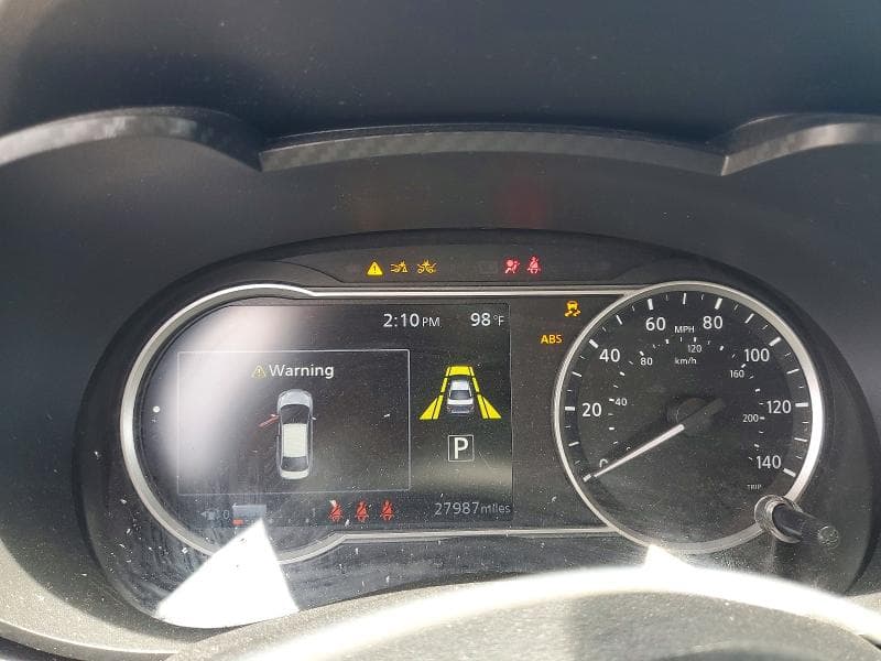 2024 NISSAN VERSA SR 9
