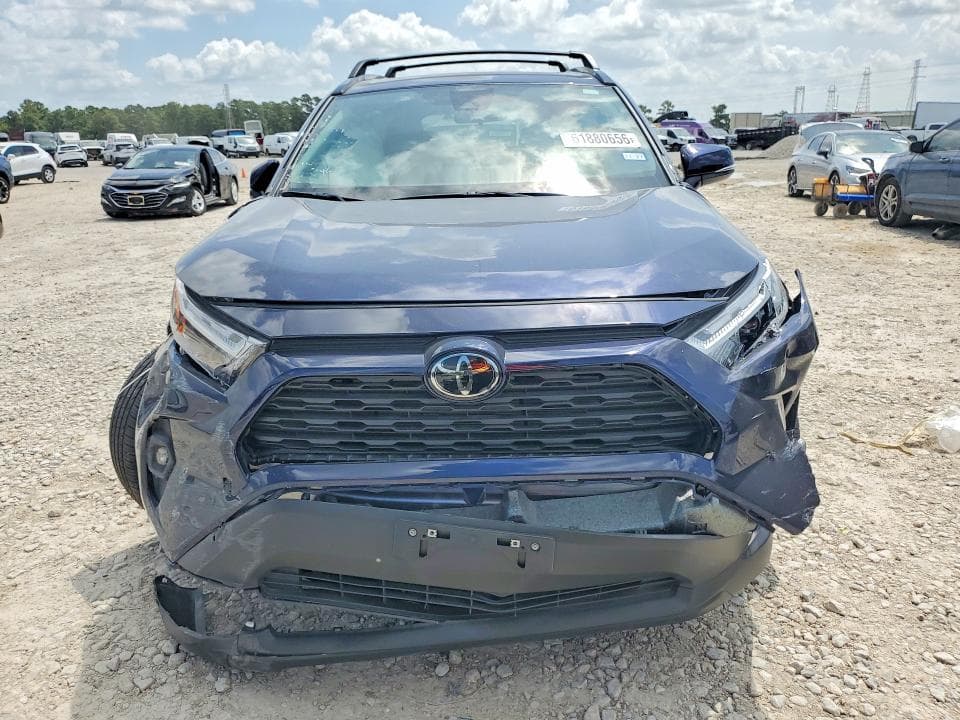 2025 TOYOTA RAV4 XLE PREMIUM 5