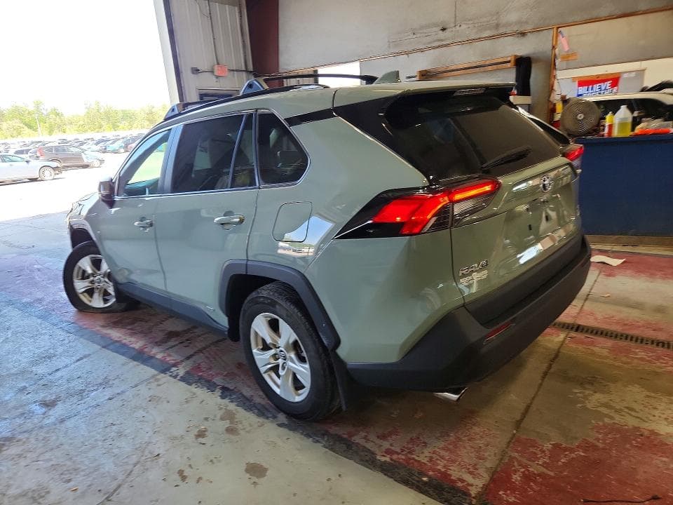 2020 TOYOTA RAV4 HYBRID XLE 2