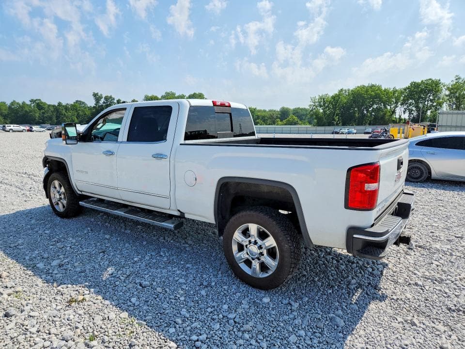 2017 GMC SIERRA K2500 SLT 2