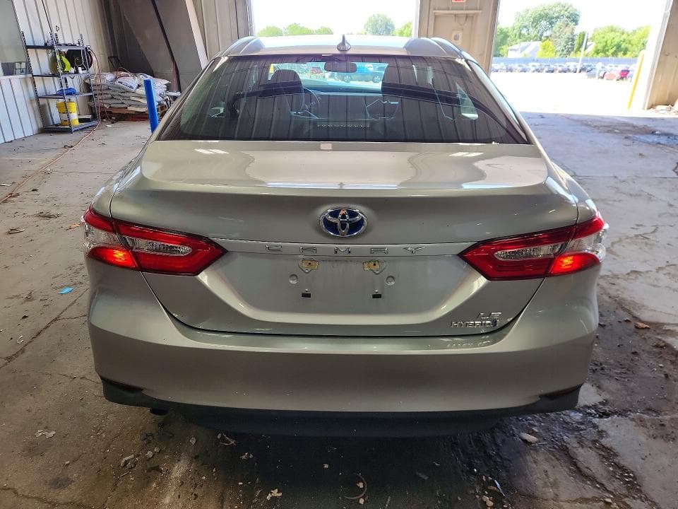 2019 TOYOTA CAMRY LE 6