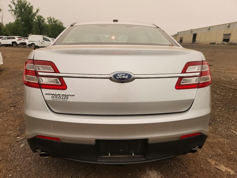 2018 FORD TAURUS SE 6