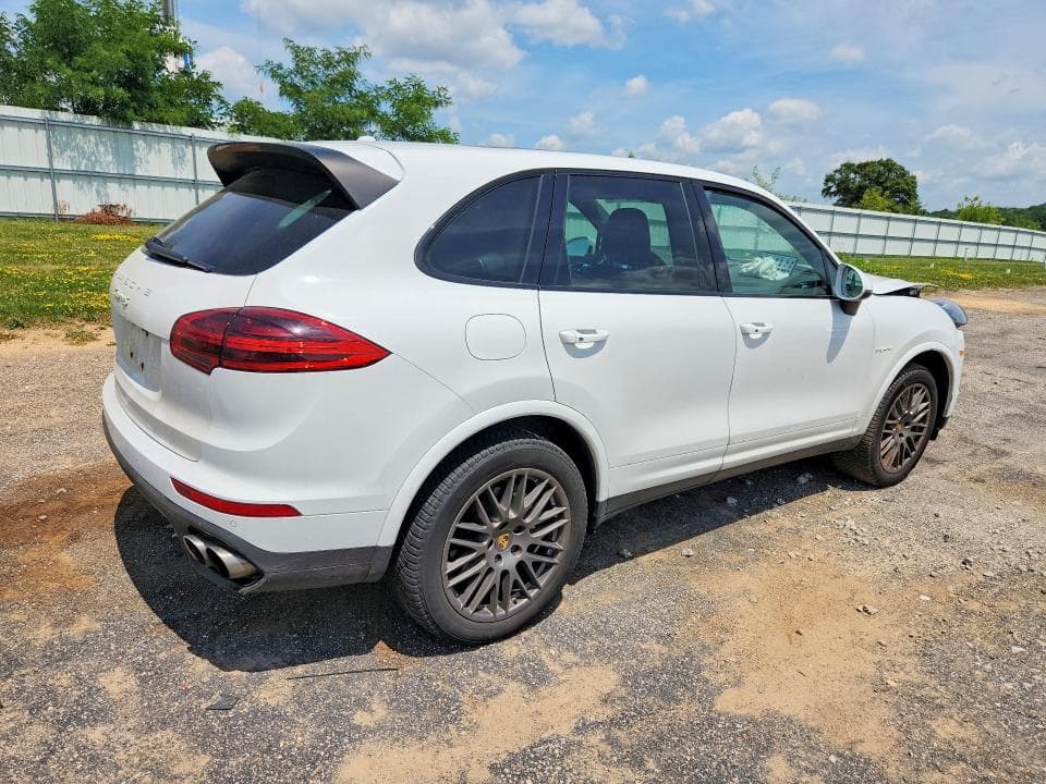 2017 PORSCHE CAYENNE SE HYBRID PLATINUM 3