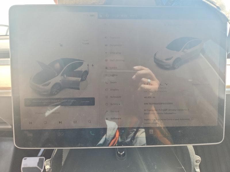 2023 TESLA MODEL Y 9